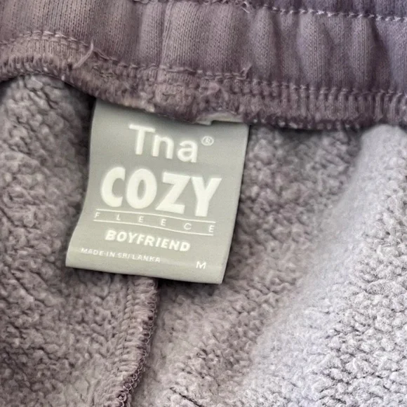 Boyfriend style Women's Sweat Shorts - Berry - Picture 4 of 5